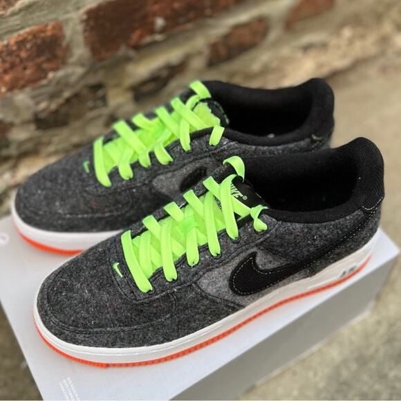 NEW Nike Air Force 1 LV8 Low Black Ghost Green Starfish Shoes Size 6Y Womens 7.5 - Picture 6 of 11